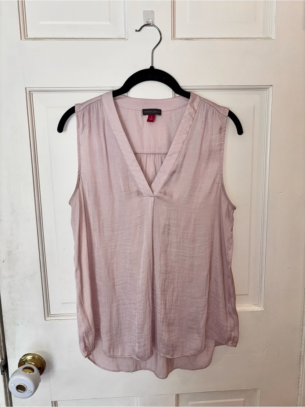 Vince Camuto Blush Pink Sleeveless V-Neck Camisole